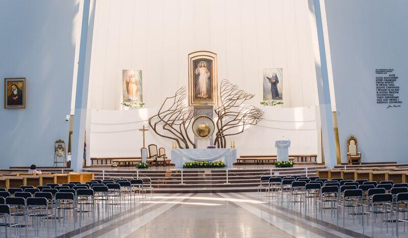 Sanktuarium Miłosierdzia Bożego - ołtarz